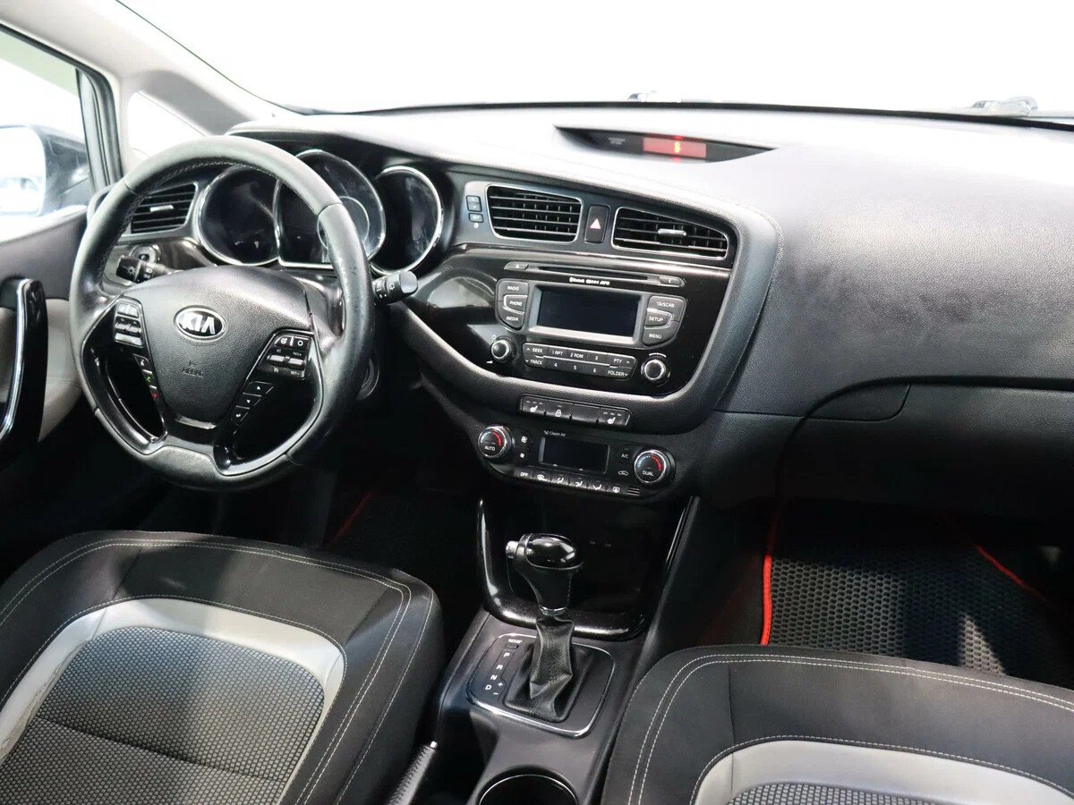 Kia Ceed, II 1.6 AT (129 л.с.)